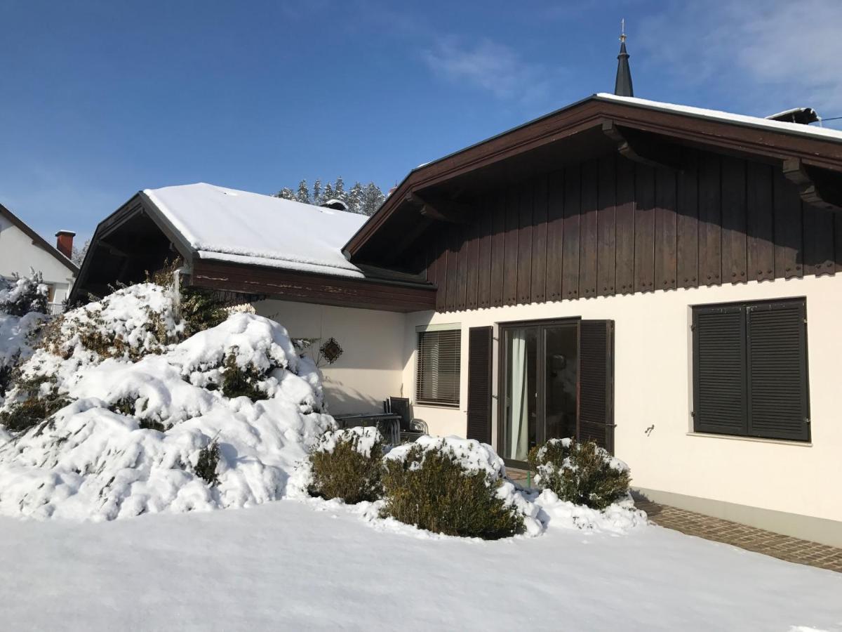 V Gemuetliches Gartenhaus Sankt Michael ob Bleiburg Luaran gambar